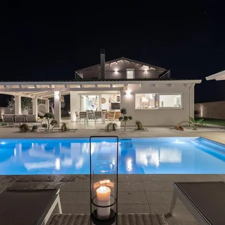 Venere Villa *